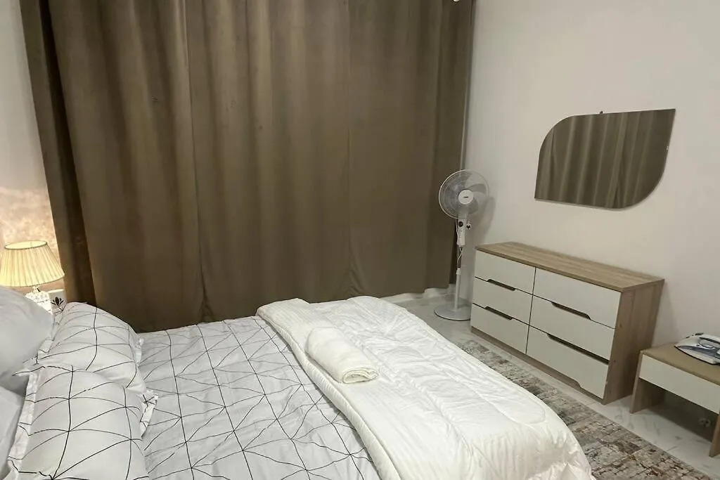 شقة في الشارقة Apartment